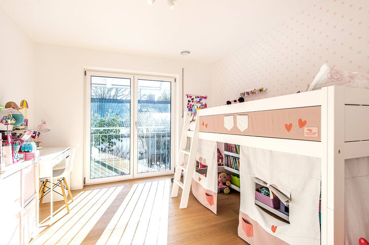 Helles Kinderzimmer