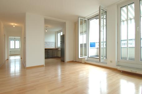 Moderne sehr helle Dachterrassenwohnung