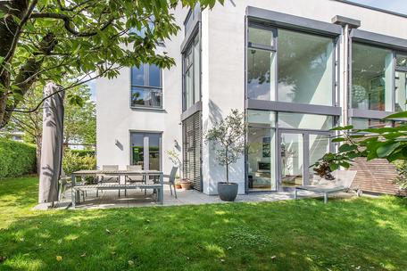 Modern villa half with large space, stylish ambience and southwest garden