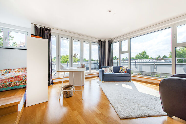 Lichterfülltes Studio