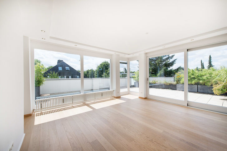 Lichterfülltes Esszimmer