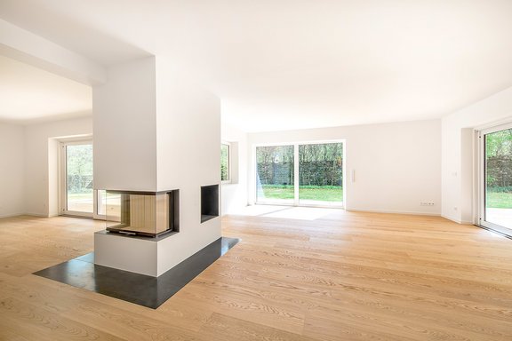 Wohnbereich mit Kamin