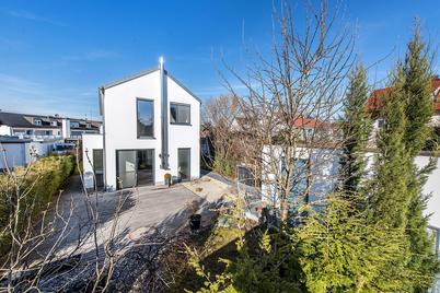 Modernes Einfamilienhaus mit Wohlfühlambiente und Südgarten in ruhiger Lage