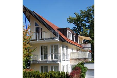 Modernes, helles Eckhaus mit sehr guter Ausstattung