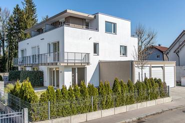 Modernes, neuwertiges Stadthaus mit Südwest-Garten