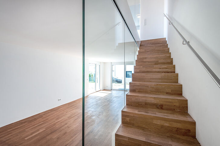 Massive Holztreppe
