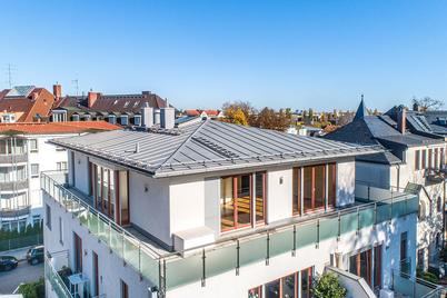 Modernes Penthouse mit 3 Zimmern, Kamin und Dachterrasse