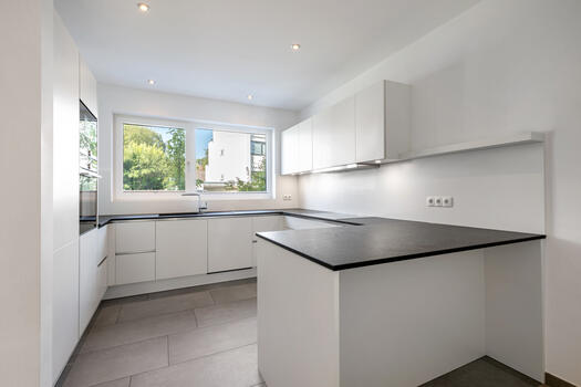 Timeless carpenter's kitchen