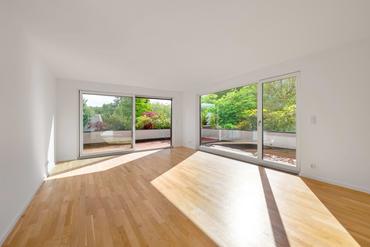 Modernisiert und bezugsbereit: Helle 3-Zimmer-Wohnung mit traumhafter Balkonterrasse