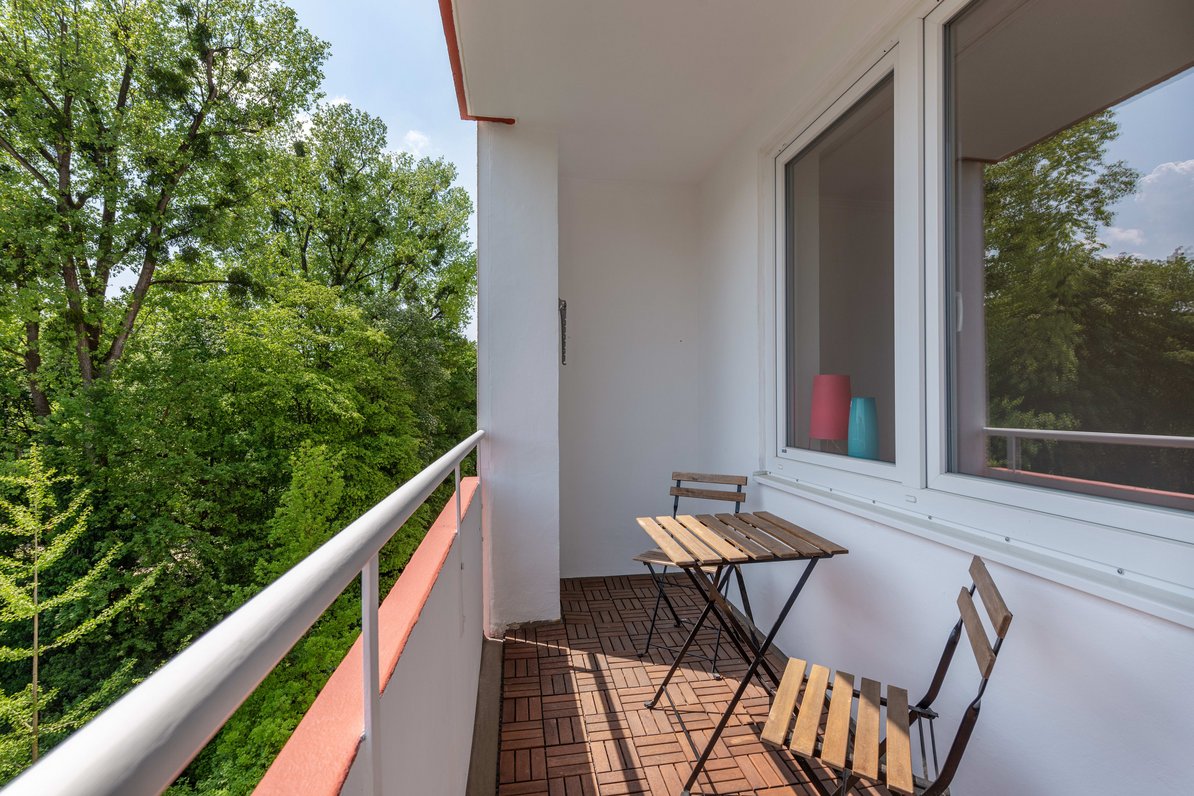 Südbalkon mit Aussicht