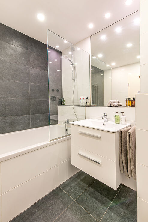 Neu gestaltetes Badezimmer