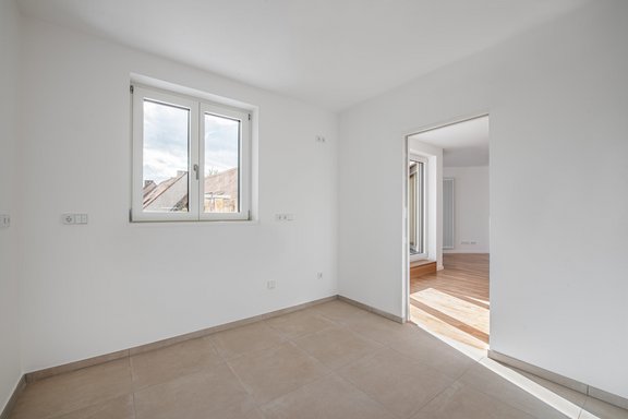 Separate Küche mit Anschlüssen