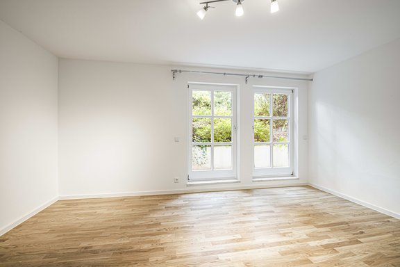 Helles Zimmer im Souterrain