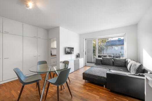 Spacious living and dining area