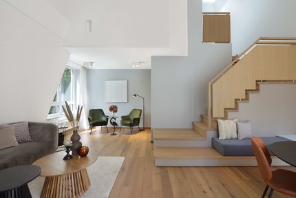 Holzelemente und Einbauten