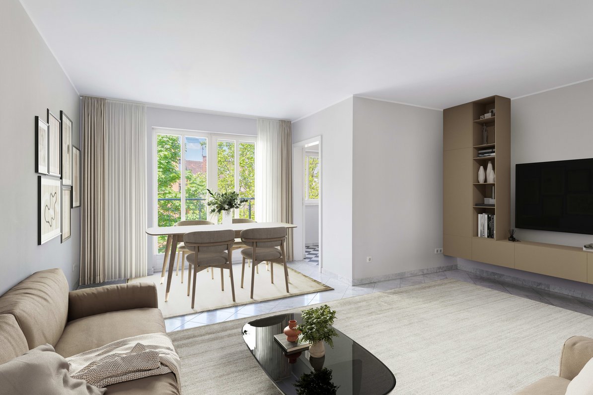 Wohnzimmer mit Westbalkon (virtuell möbliert)