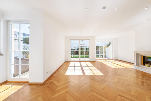 Light flooded living area