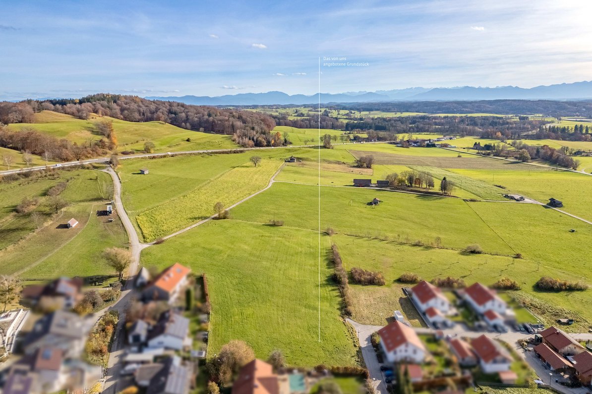 Plot for approx. 384 m² living area.