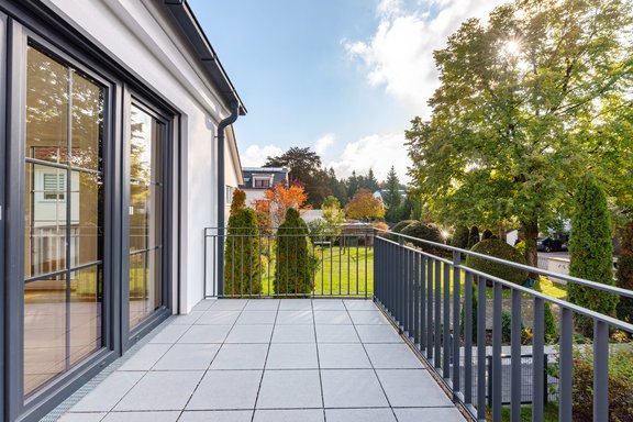 Vielseitig nutzbarer Südbalkon