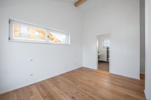 Schlafzimmer mit Ensuite-Bad