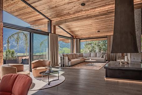 Newly built chalet with panoramic views, indoor pool, and guaranteed sunshine—alpine lifestyle in Reith bei Kitzbühel