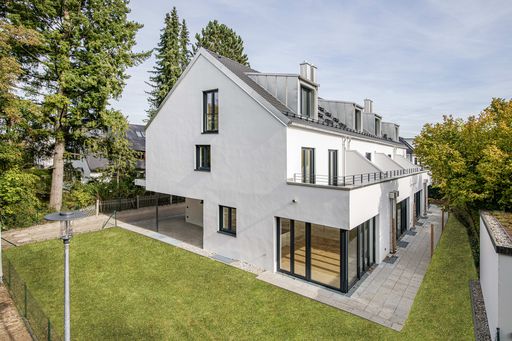 Objektvideo ansehen: Neubau/Erstbezug: Architekten-Stadthaus mit Wärmepumpe in sehr ruhiger Lage