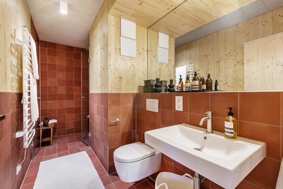 Duschbad im Schlaftrakt