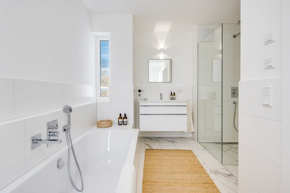 Mediterran inspiriertes Bad