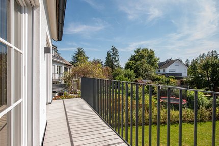 Südbalkon mit Weitblick