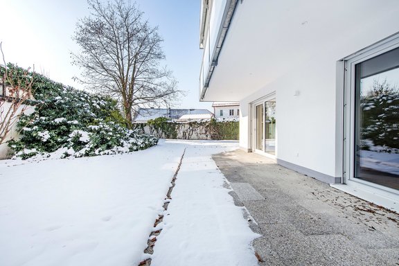 Southwest garden with sun terrace