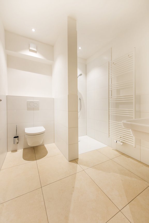 Shower room in the souterrain area