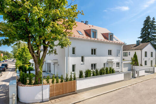 Hochwertige Neubau-Haushälfte