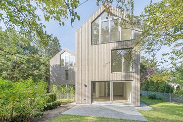 New construction, first occupancy: Stylish townhouse with 5 rooms and sunny garden in dream location