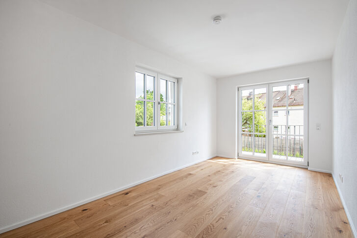 Drei Zimmer im OG