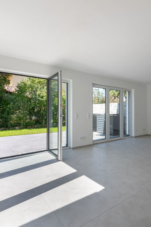 Offene, helle Raumgestaltung