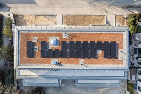 Neubau: Familientraum: Ideal gegliederte 4-Zimmer-Wohnung mit Privatgarten