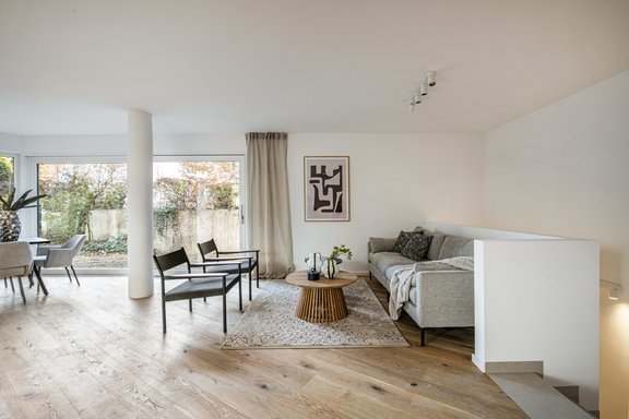 Living area with access to the terrace