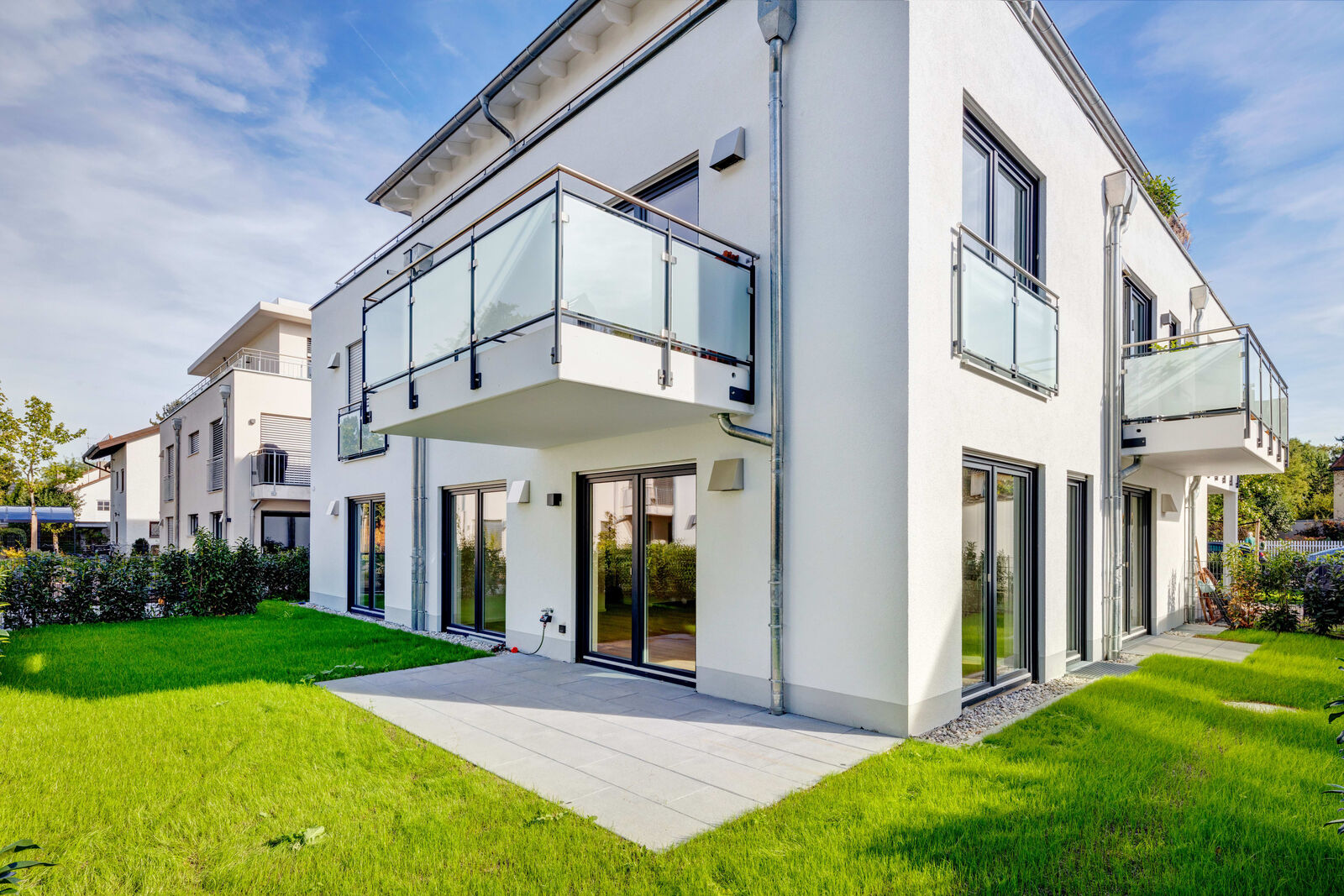 Moderner, ansprechender Neubau