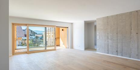 Neubau: Harmonisch geschnittene 3-Zimmer-Wohnung mit Balkon und sonniger Südausrichtung