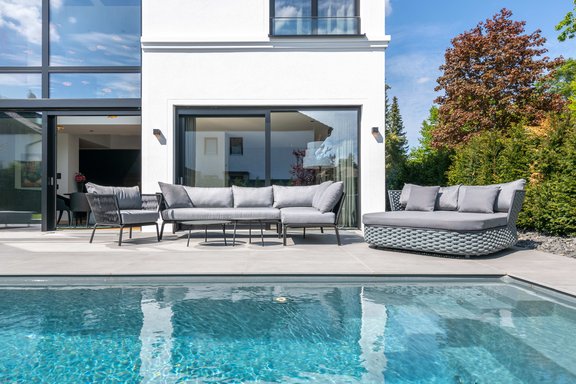 Relaxen und Wohlfühlen auf der sonnigen Terrasse