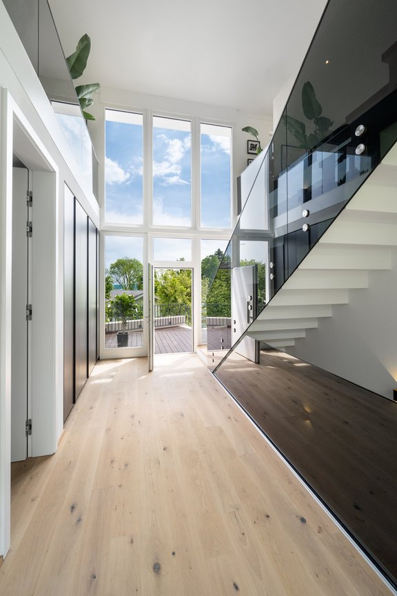 Breathtaking airspace