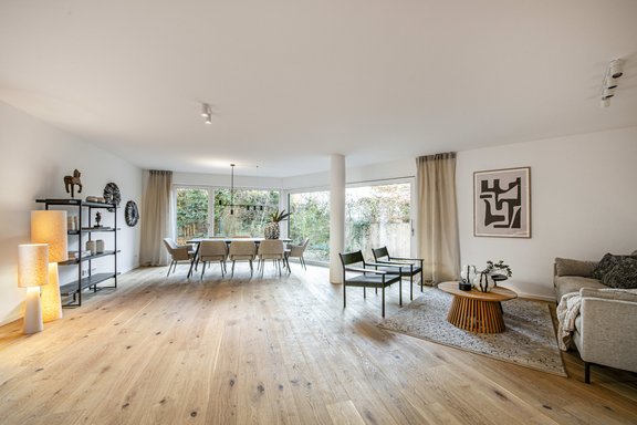 Show apartment - Spacious living area