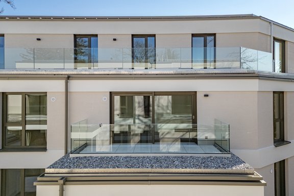 Beautiful Terrace Apartment 14