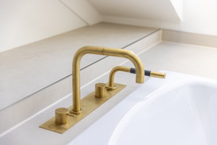 High-quality details in the master bathroom