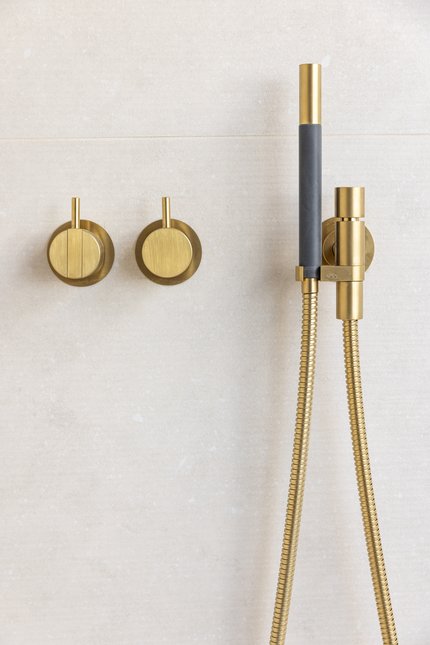 High-quality bathroom details