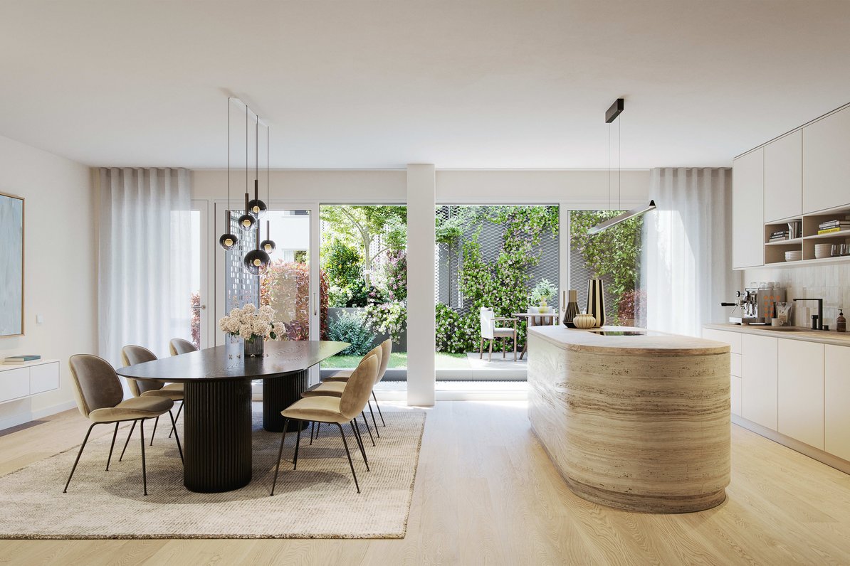 Spacious living/dining area