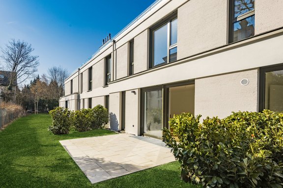 Großzügige Terrasse