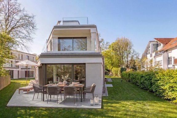 Musterwohnung - Garten (KI bearbeitet)