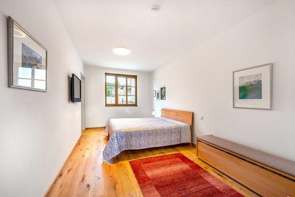 Gut geschnittenes Schlafzimmer