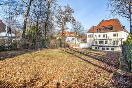 Neugestaltung: Altbauvilla mit ca. 402m² Wohnfläche in Villenlage